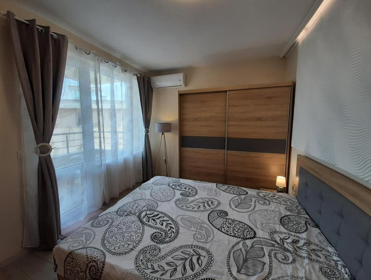 Wave Apartment Burgas Екстер'єр фото